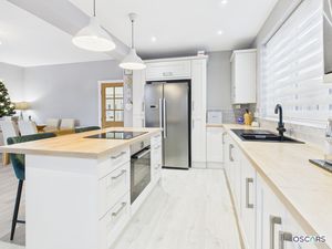 Photo 18- click for photo gallery